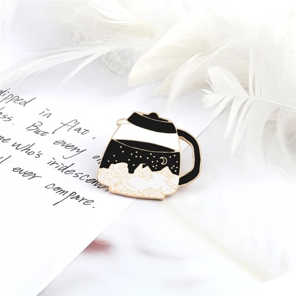 Black & White Nature Mountains Outdoors Coffee Tea Pot Metal Enamel Pin Brooch - Picture 6 of 7
